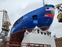 Ректор ГУМРФ посетил церемонию спуска на воду ледокола «Якутия»