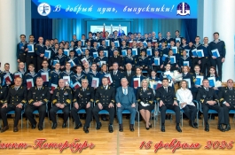 В ГУМРФ состоялся выпуск специалистов плавсостава